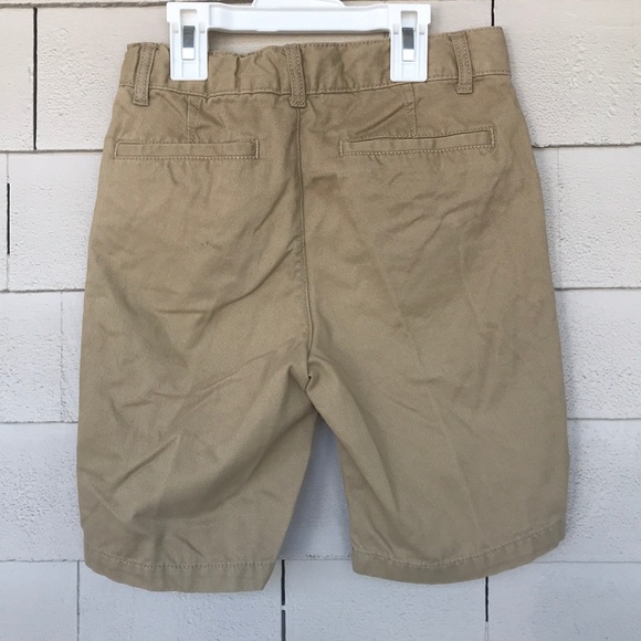 🎀 Children’s place khaki shorts size 8 - Picture 2 of 4
